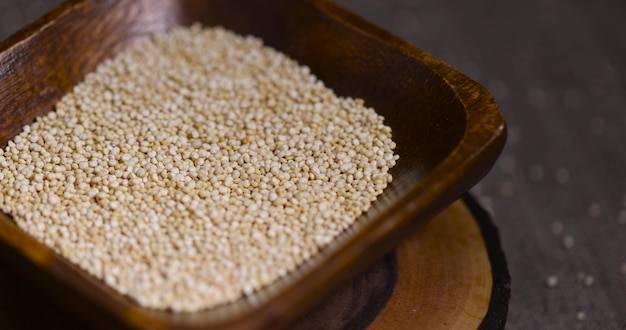 Jak wybrać białą komosę ryżową bezglutenową bio do swojej kuchni?