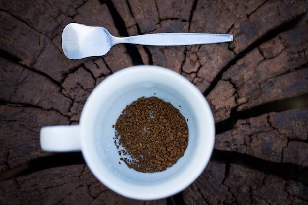 Kawa rozpuszczalna arabica bio fair trade 100 g — co ją wyróżnia?