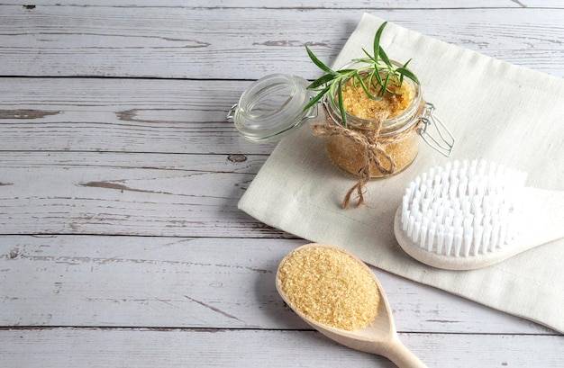 Olejek do włosów ryżowy z rozmarynem i arganem jako wsparcie codziennej pielęgnacji