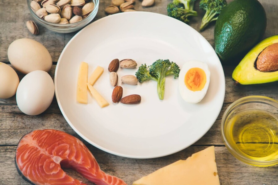 Dieta ketogeniczna ile posiłków warto jeść każdego dnia?