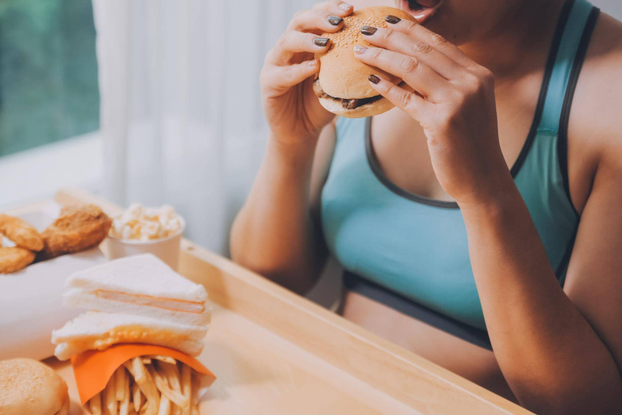 Ile kcal jeść na śniadanie aby czuć się dobrze?